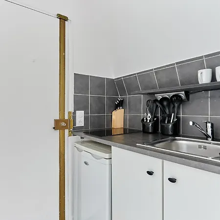 Charming 1 Bedroom Flat Coeur Du Marais By Studio Prestige Paris Exterior photo